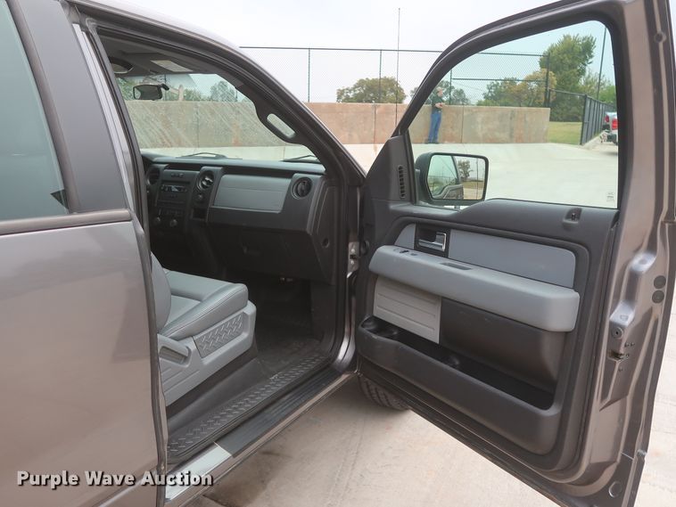 image for item HW9006 2014 Ford F150  SuperCab pickup truck