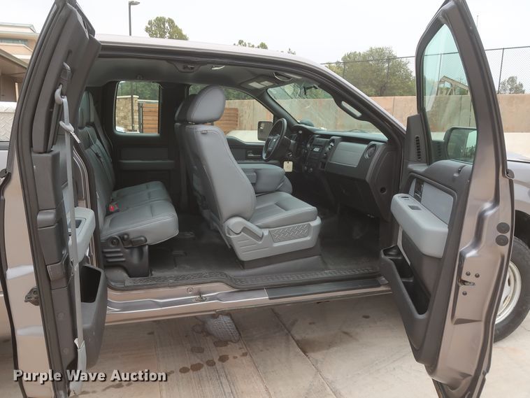 image for item HW9006 2014 Ford F150  SuperCab pickup truck