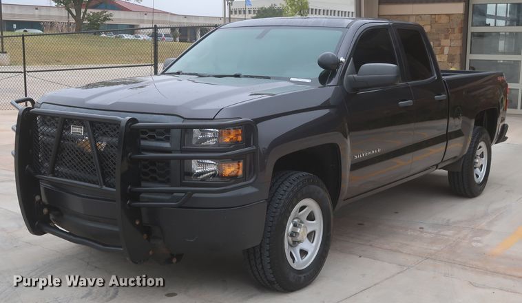 image for item HW9007 2015 Chevrolet Silverado 1500  Double Cab pickup truck