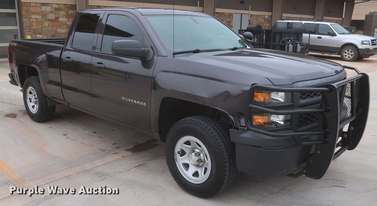 image for item HW9007 2015 Chevrolet Silverado 1500  Double Cab pickup truck