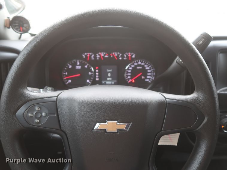 image for item HW9007 2015 Chevrolet Silverado 1500  Double Cab pickup truck