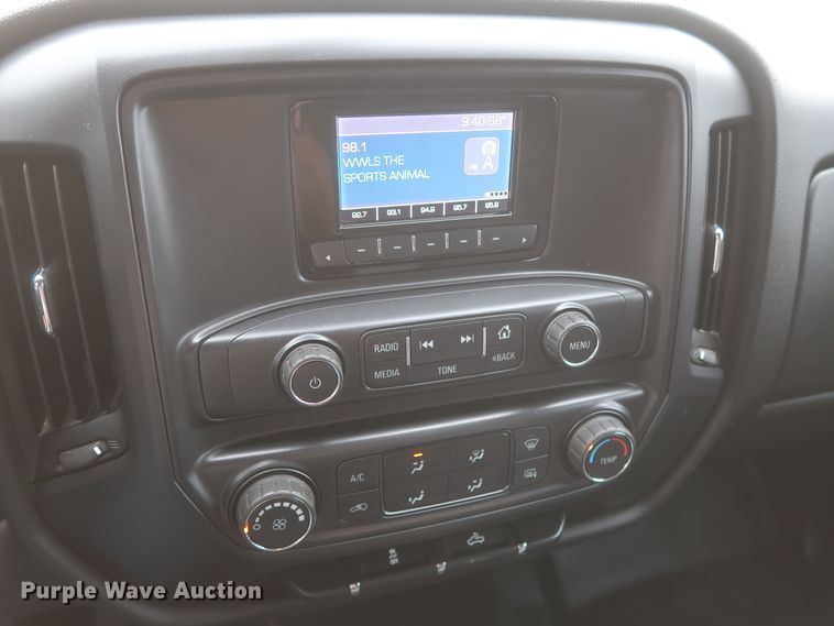 image for item HW9007 2015 Chevrolet Silverado 1500  Double Cab pickup truck