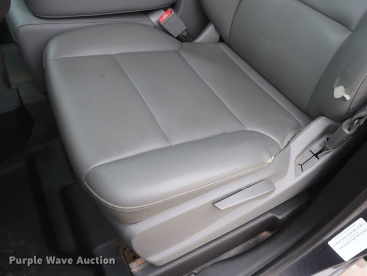 image for item HW9007 2015 Chevrolet Silverado 1500  Double Cab pickup truck