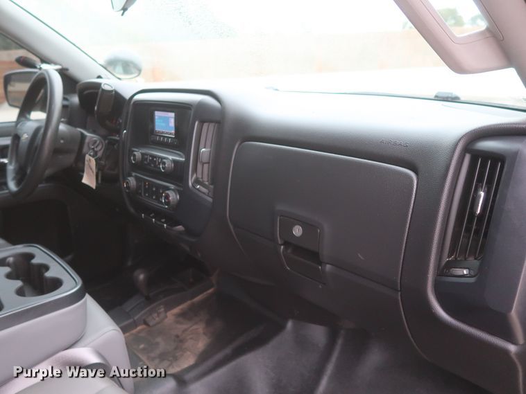 image for item HW9007 2015 Chevrolet Silverado 1500  Double Cab pickup truck