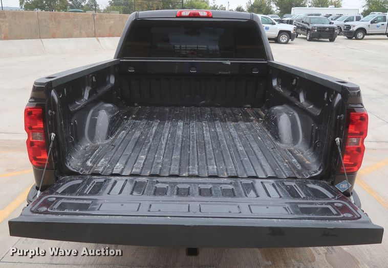 image for item HW9007 2015 Chevrolet Silverado 1500  Double Cab pickup truck