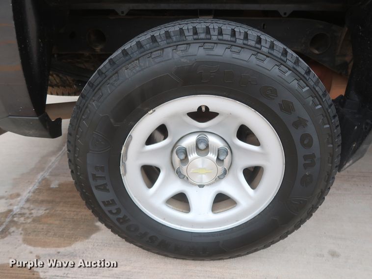 image for item HW9007 2015 Chevrolet Silverado 1500  Double Cab pickup truck