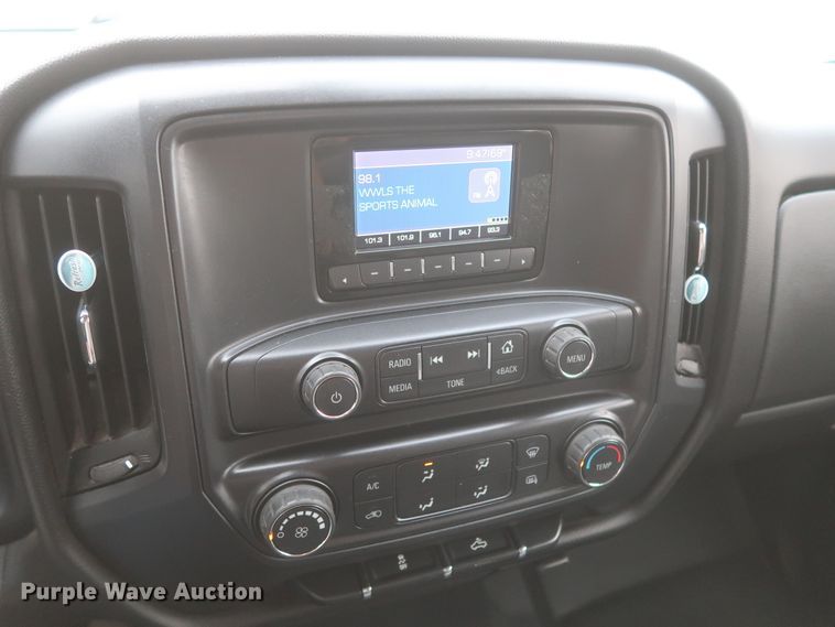 image for item HW9008 2015 Chevrolet Silverado 1500  Double Cab pickup truck