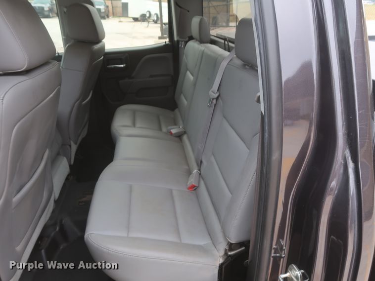 image for item HW9008 2015 Chevrolet Silverado 1500  Double Cab pickup truck