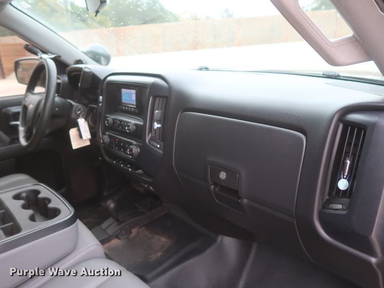 image for item HW9008 2015 Chevrolet Silverado 1500  Double Cab pickup truck