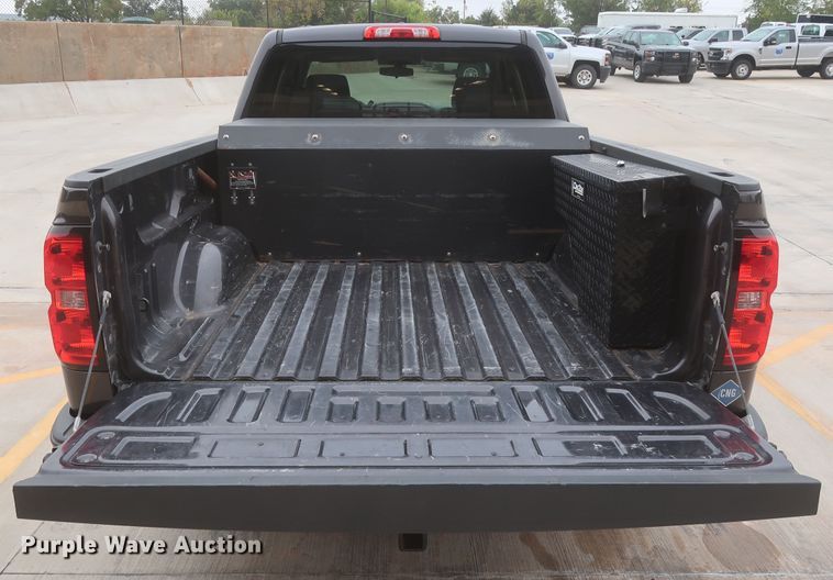 image for item HW9008 2015 Chevrolet Silverado 1500  Double Cab pickup truck