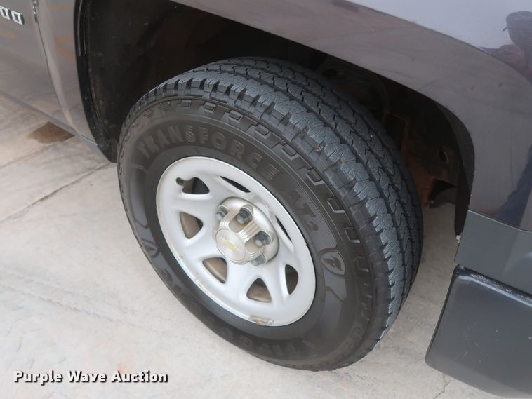 image for item HW9008 2015 Chevrolet Silverado 1500  Double Cab pickup truck