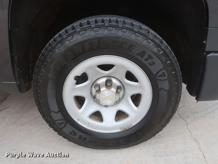 image for item HW9008 2015 Chevrolet Silverado 1500  Double Cab pickup truck