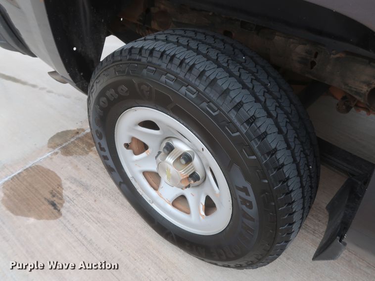 image for item HW9008 2015 Chevrolet Silverado 1500  Double Cab pickup truck