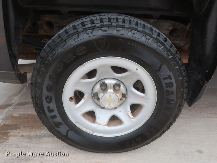 image for item HW9008 2015 Chevrolet Silverado 1500  Double Cab pickup truck