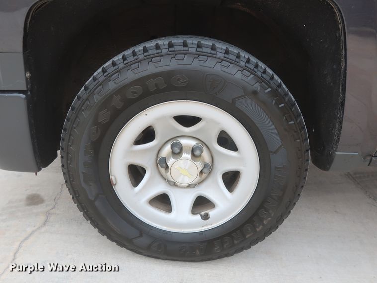 image for item HW9008 2015 Chevrolet Silverado 1500  Double Cab pickup truck