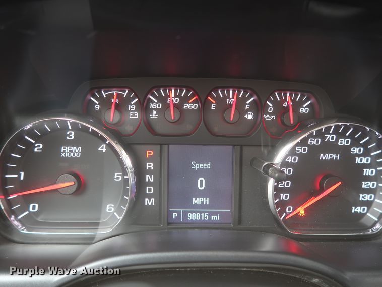 image for item HW9009 2015 Chevrolet Silverado 1500  Double Cab pickup truck