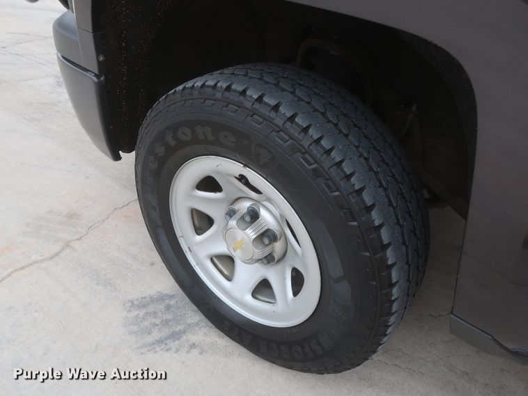 image for item HW9009 2015 Chevrolet Silverado 1500  Double Cab pickup truck