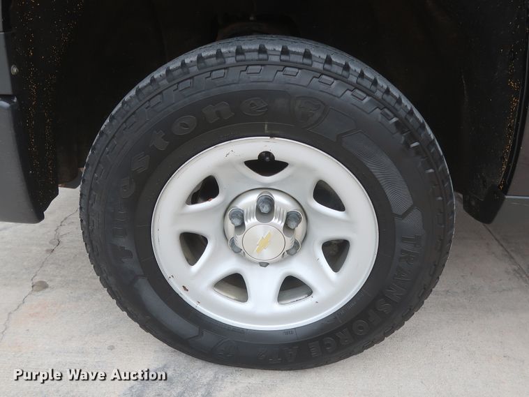 image for item HW9009 2015 Chevrolet Silverado 1500  Double Cab pickup truck