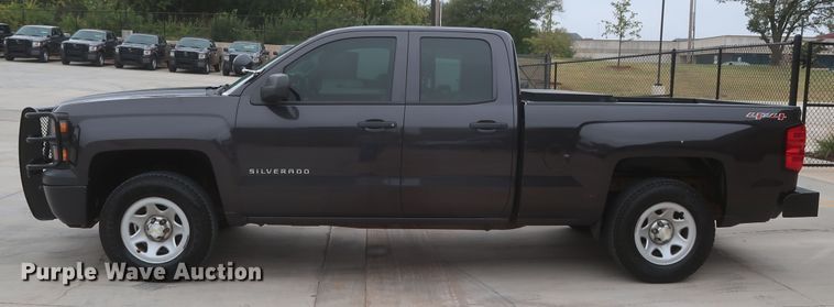 image for item HW9010 2015 Chevrolet Silverado 1500  Double Cab pickup truck