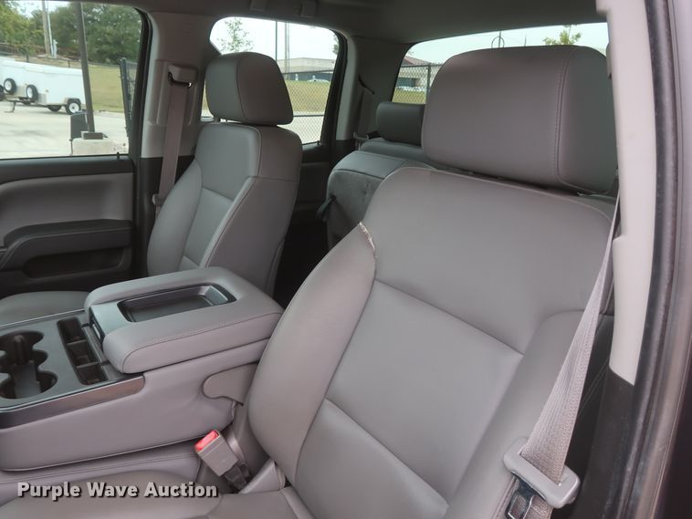 image for item HW9010 2015 Chevrolet Silverado 1500  Double Cab pickup truck