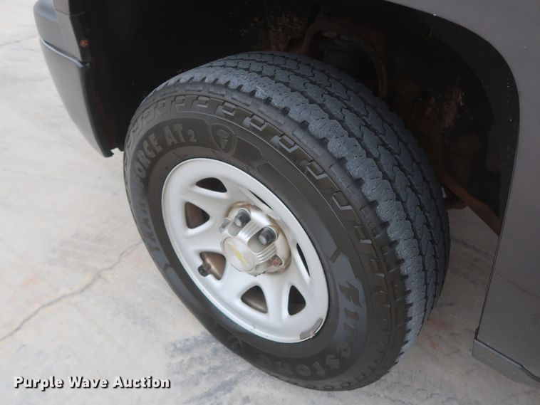 image for item HW9010 2015 Chevrolet Silverado 1500  Double Cab pickup truck