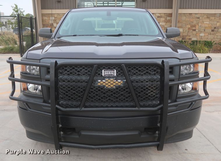 image for item HW9011 2015 Chevrolet Silverado 1500  Crew Cab pickup truck