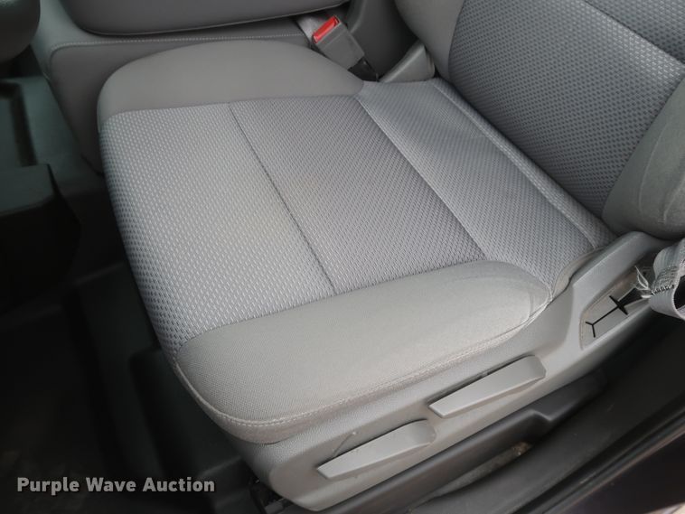 image for item HW9011 2015 Chevrolet Silverado 1500  Crew Cab pickup truck