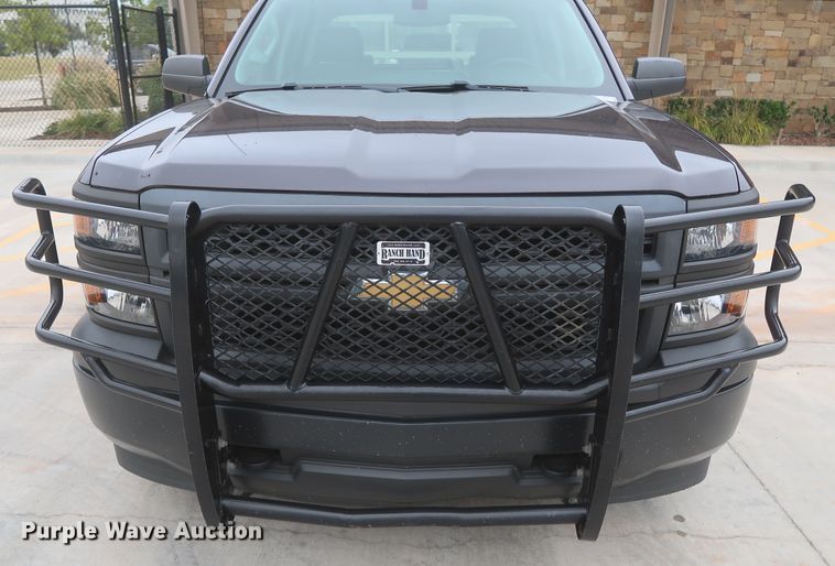 image for item HW9011 2015 Chevrolet Silverado 1500  Crew Cab pickup truck