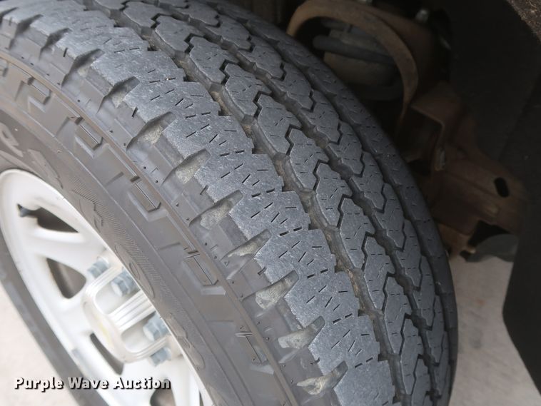 image for item HW9011 2015 Chevrolet Silverado 1500  Crew Cab pickup truck