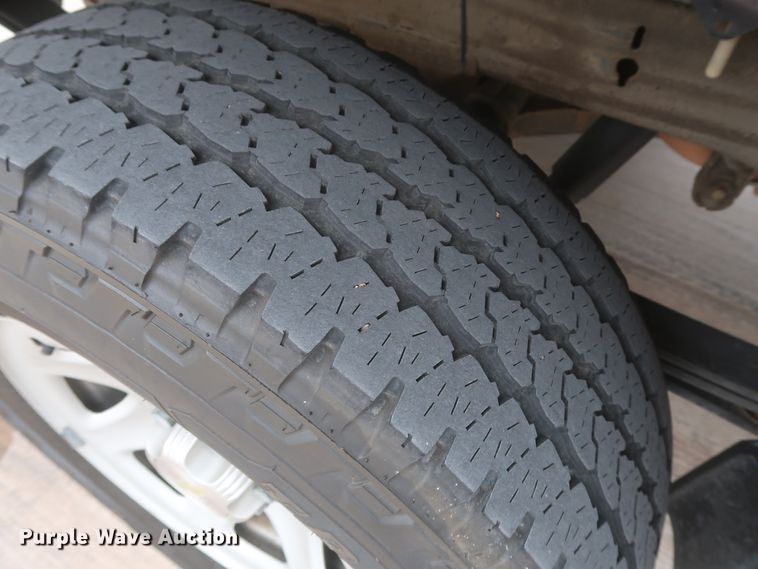 image for item HW9011 2015 Chevrolet Silverado 1500  Crew Cab pickup truck