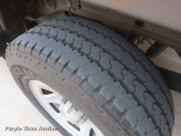 image for item HW9011 2015 Chevrolet Silverado 1500  Crew Cab pickup truck