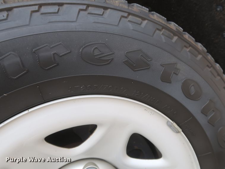 image for item HW9011 2015 Chevrolet Silverado 1500  Crew Cab pickup truck