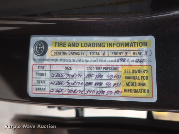 image for item HW9011 2015 Chevrolet Silverado 1500  Crew Cab pickup truck