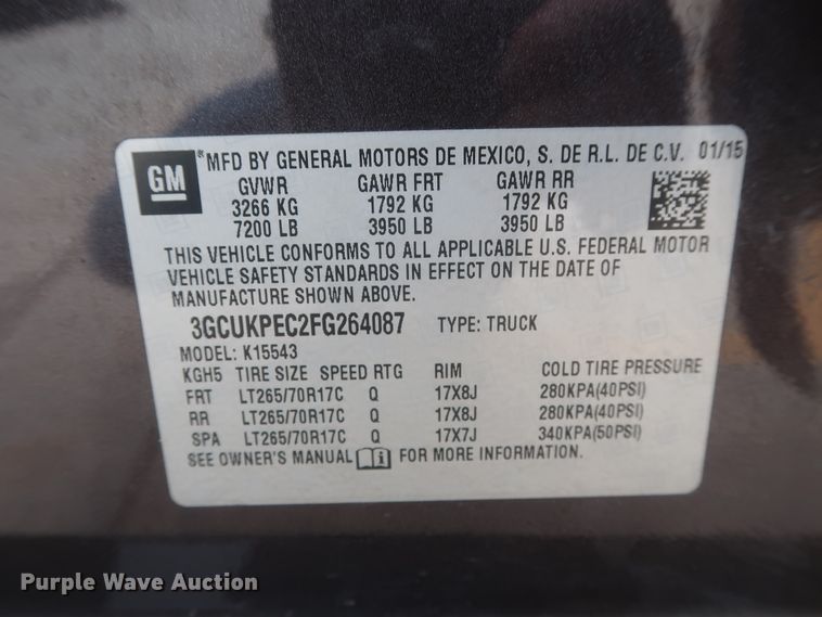 image for item HW9011 2015 Chevrolet Silverado 1500  Crew Cab pickup truck