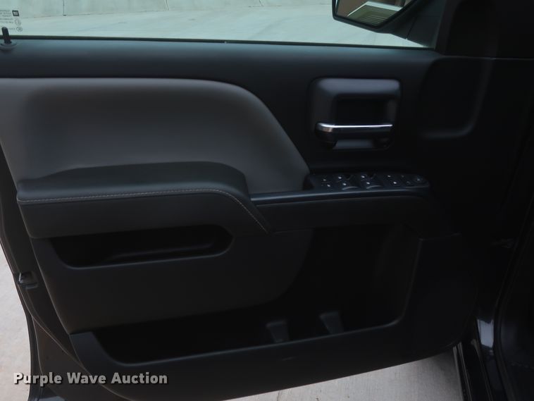 image for item HW9012 2015 Chevrolet Silverado 1500  Double Cab pickup truck