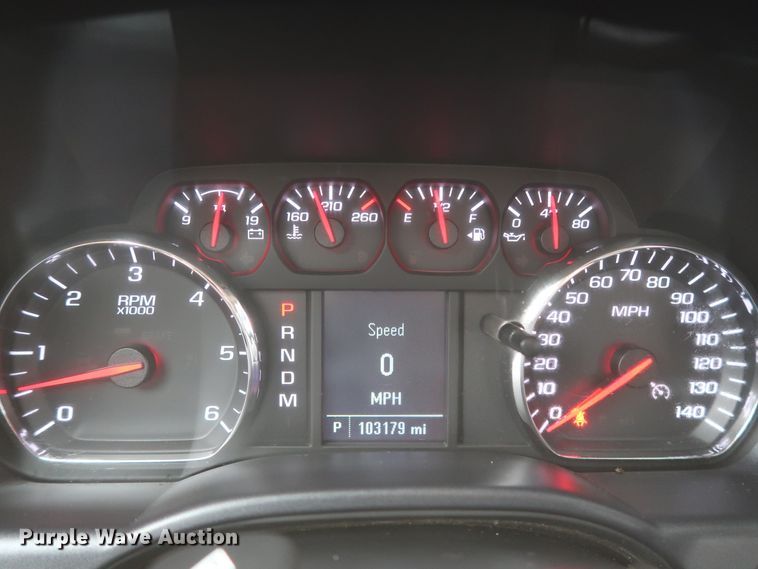 image for item HW9012 2015 Chevrolet Silverado 1500  Double Cab pickup truck