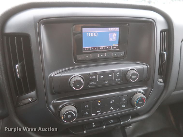 image for item HW9012 2015 Chevrolet Silverado 1500  Double Cab pickup truck