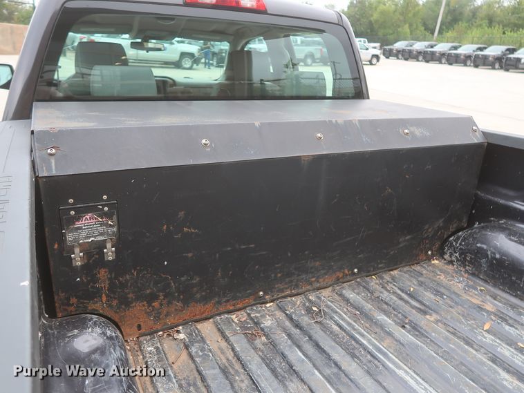 image for item HW9012 2015 Chevrolet Silverado 1500  Double Cab pickup truck