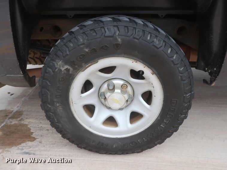 image for item HW9012 2015 Chevrolet Silverado 1500  Double Cab pickup truck