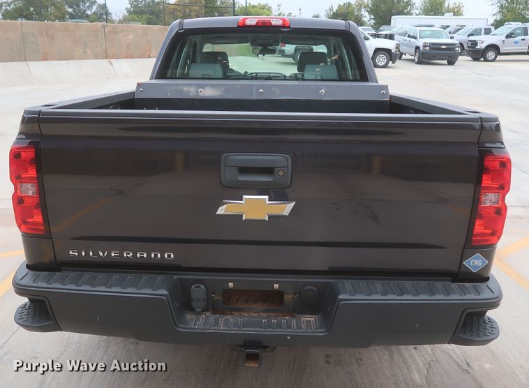 image for item HW9013 2015 Chevrolet Silverado 1500  Double Cab pickup truck