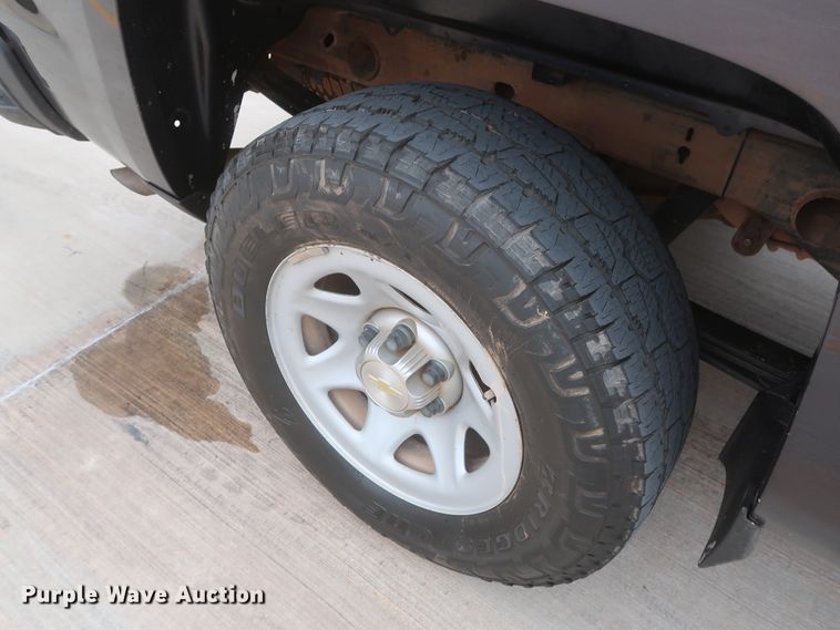 image for item HW9013 2015 Chevrolet Silverado 1500  Double Cab pickup truck