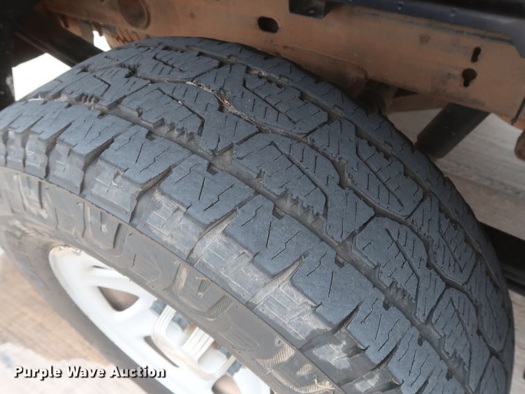 image for item HW9013 2015 Chevrolet Silverado 1500  Double Cab pickup truck