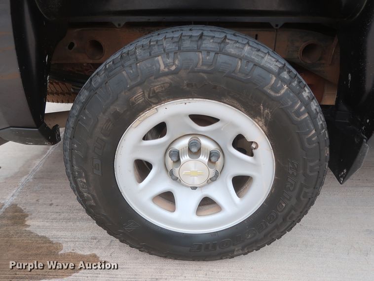 image for item HW9013 2015 Chevrolet Silverado 1500  Double Cab pickup truck