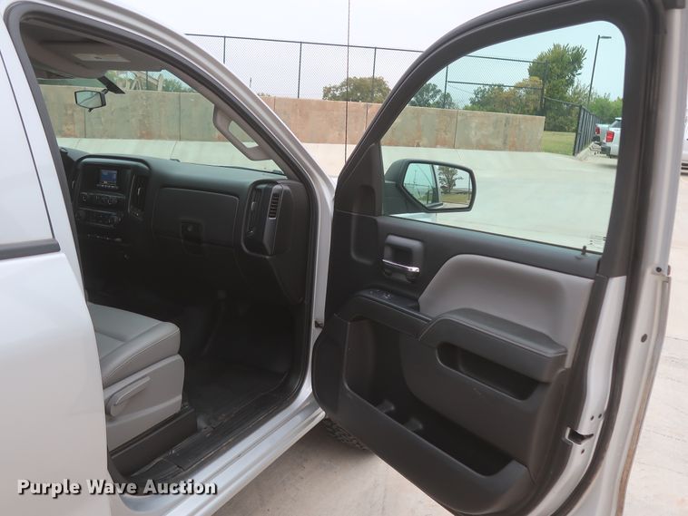 image for item HW9014 2015 Chevrolet Silverado 1500  Double Cab pickup truck