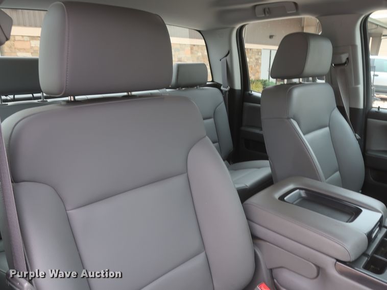 image for item HW9014 2015 Chevrolet Silverado 1500  Double Cab pickup truck