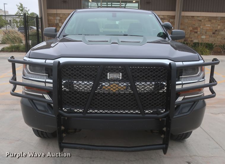 image for item HW9015 2016 Chevrolet Silverado 1500  Double Cab pickup truck