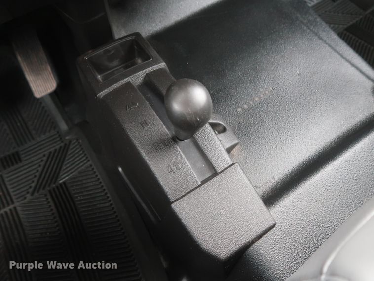 image for item HW9015 2016 Chevrolet Silverado 1500  Double Cab pickup truck