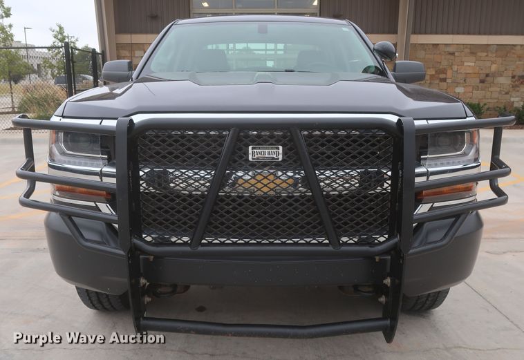 image for item HW9015 2016 Chevrolet Silverado 1500  Double Cab pickup truck