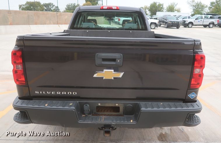 image for item HW9015 2016 Chevrolet Silverado 1500  Double Cab pickup truck