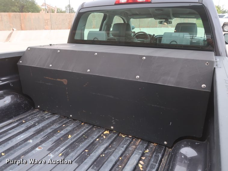 image for item HW9015 2016 Chevrolet Silverado 1500  Double Cab pickup truck